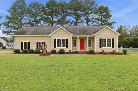 90 Fred Mcleod Ln, Coats, NC 27521