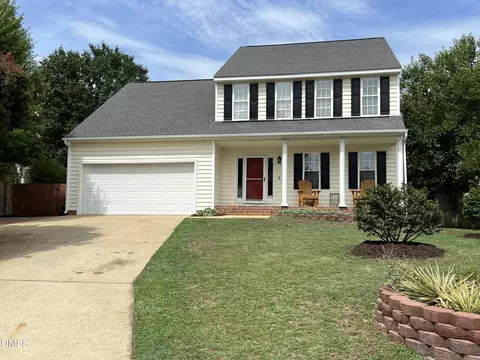 104 Uphill Ct, Holly Springs, NC 27540