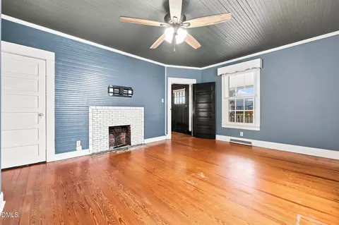 Living - 402 S 13th St, Erwin, NC 28339 photo 5 of 6