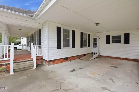 Exterior - 402 S 13th St, Erwin, NC 28339 photo 4 of 9