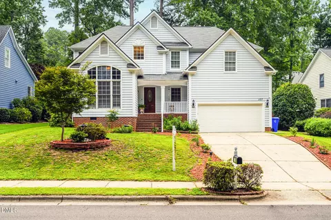 107 Lonebrook Dr, Chapel Hill, NC 27516