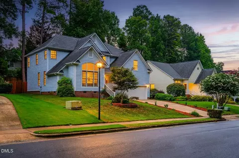 107 Lonebrook Dr, Chapel Hill, NC 27516