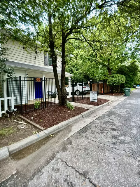 220 Bladen St, Raleigh, NC 27601