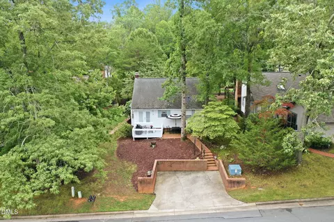 Exterior - 7 Willow Oak St, Elon, NC 27244 photo 2 of 6