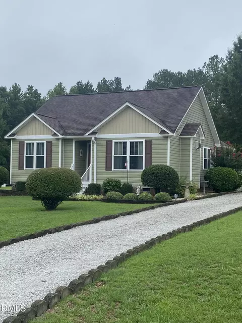 282 Vuncannon Dr, Fuquay Varina, NC 27526