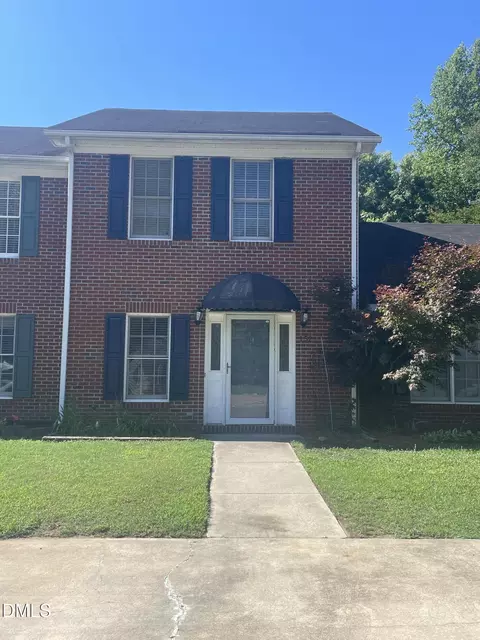 152 Rollingwood Dr, Dunn, NC 28334