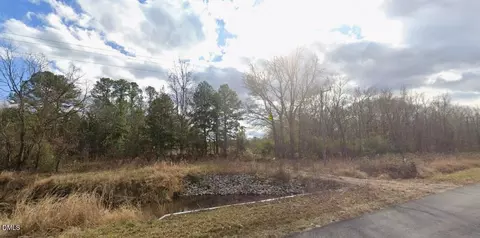 300 Caledonia Dr, Halifax, NC 27839