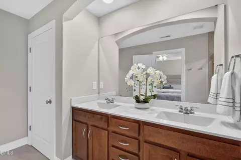 Bath - 124 Token House Rd, Durham, NC 27703 photo 1 of 4