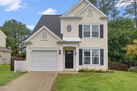 205 N Weststone Blvd, Fuquay Varina, NC 27526