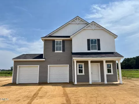 202 Piper Pointe Dr, Pikeville, NC 27863