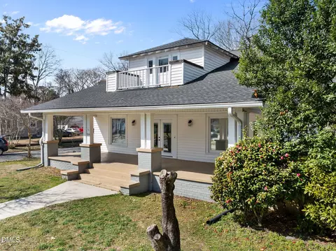 Exterior - 514 S 5th St, Smithfield, NC 27577 photo 8 of 10