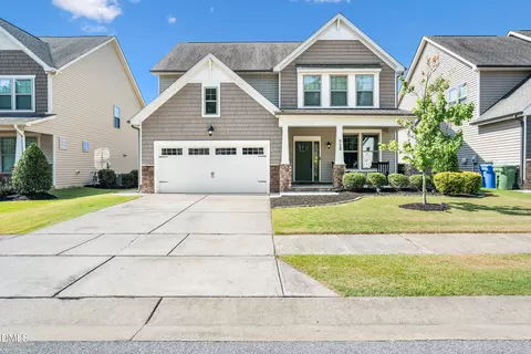 712 Culmore Dr, Fuquay Varina, NC 27526