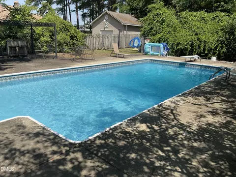 1206 E Cumberland St, Dunn, NC 28334 photo 6