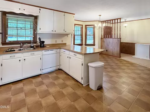 8306 Brogden Rd, Smithfield, NC 27577 photo 8