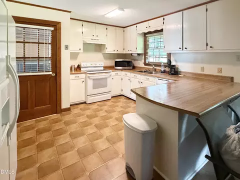 8306 Brogden Rd, Smithfield, NC 27577 photo 4