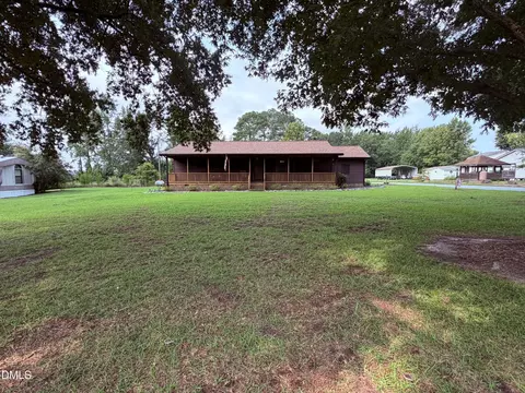 8306 Brogden Rd, Smithfield, NC 27577 photo 3