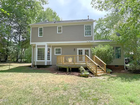 Exterior - 102 Ashtree Ct, Cary, NC 27519 photo 5 of 7