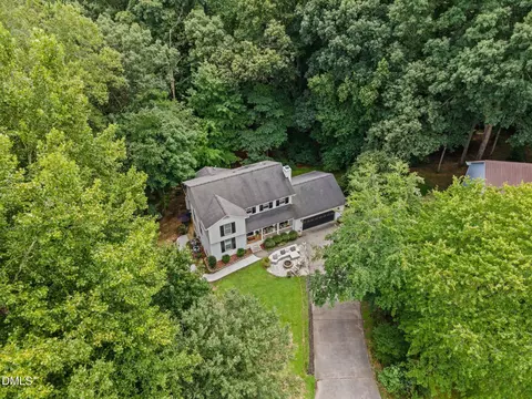 1450 Old Coach Rd, Kernersville, NC 27284