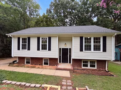 7816 Foxwood Dr, Raleigh, NC 27615