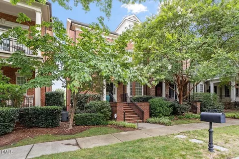 307 Circle Park Pl, Chapel Hill, NC 27517
