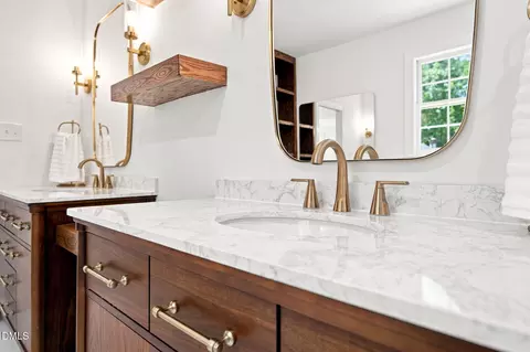Bath - 2404 Beechview Ct, Raleigh, NC 27615 photo 6 of 6