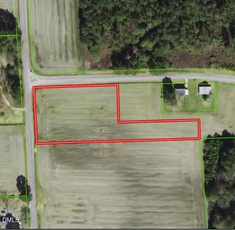 1401 Crocker Rd, Smithfield, NC 27577