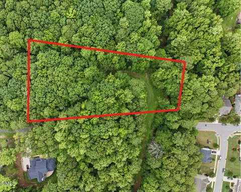 796 Estes Ln, Holly Springs, NC 27540