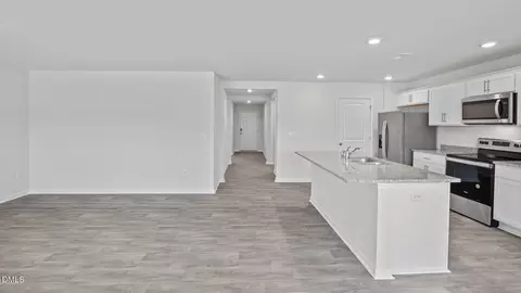Entry Way - 7225 Silverleaf Rd, Rocky Mount, NC 27804 photo 4 of 4