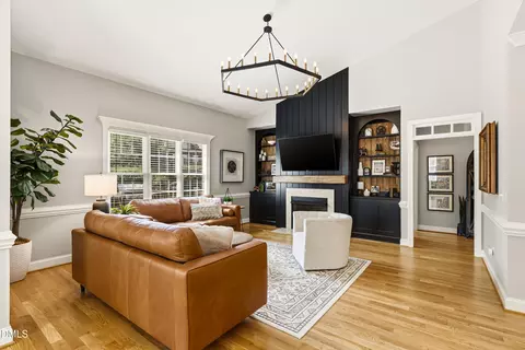 67 Old Grove Ln, Apex, NC 27502