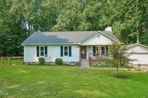 2008 Tanglewood Dr, Clayton, NC 27520