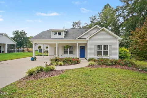 213 Massengill St, Four Oaks, NC 27524