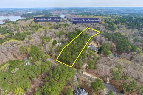 1121 Erins Way Ln, Raleigh, NC 27614