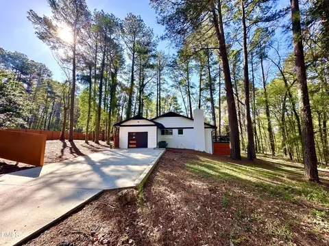 3903 Kelly Dr, Durham, NC 27707