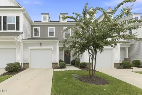 156 Willow Green Dr, Clayton, NC 27527