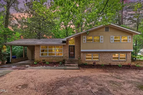 602 Eden Ln, Chapel Hill, NC 27517