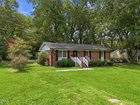 303 Sunset Ave, Oxford, NC 27565