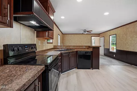 Kitchen - 308 Morehead Dr #46, Willow Spring, NC 27592 photo 2 of 3