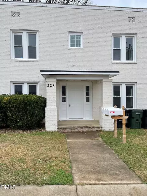 328 Sellars St, Burlington, NC 27217