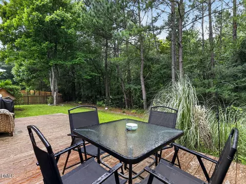 Exterior - 536 Crossview Ln, Durham, NC 27703 photo 4 of 6
