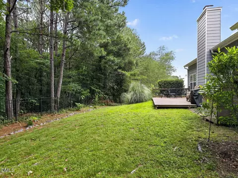 Exterior - 536 Crossview Ln, Durham, NC 27703 photo 5 of 6