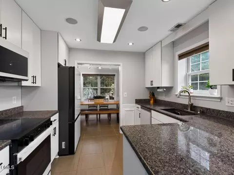 Kitchen - 536 Crossview Ln, Durham, NC 27703 photo 2 of 2