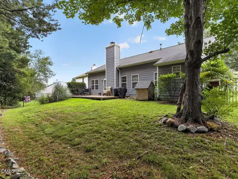 Exterior - 536 Crossview Ln, Durham, NC 27703 photo 3 of 6