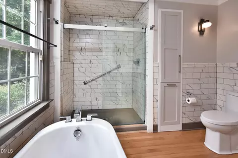 Bath - 1837 Forest Rd, Durham, NC 27705 photo 3 of 3