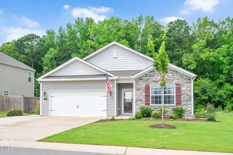 268 Silver Maple Dr, Fuquay Varina, NC 27526