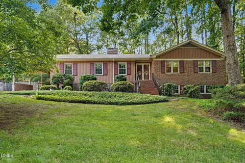 5405 Parkwood Dr, Raleigh, NC 27612