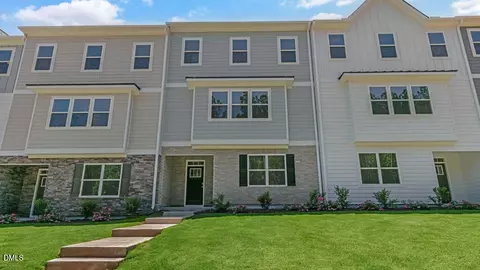 816 Washington St, Fuquay Varina, NC 27526