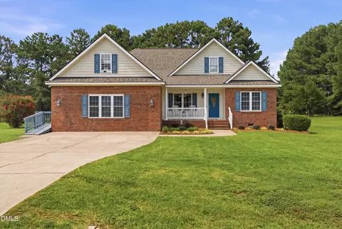 40 Perry Ln, Zebulon, NC 27597