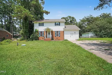 403 Woodhille Dr, Goldsboro, NC 27530