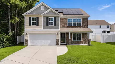 5016 Gailardia Dr, Zebulon, NC 27597