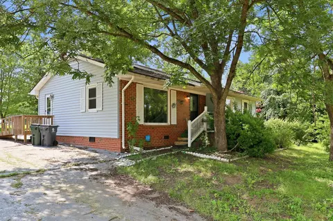 104 Alex St, Oxford, NC 27565
